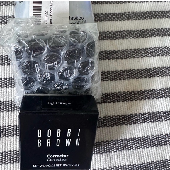 Bobbi Brown Corrector Compact - Picture 5 of 5